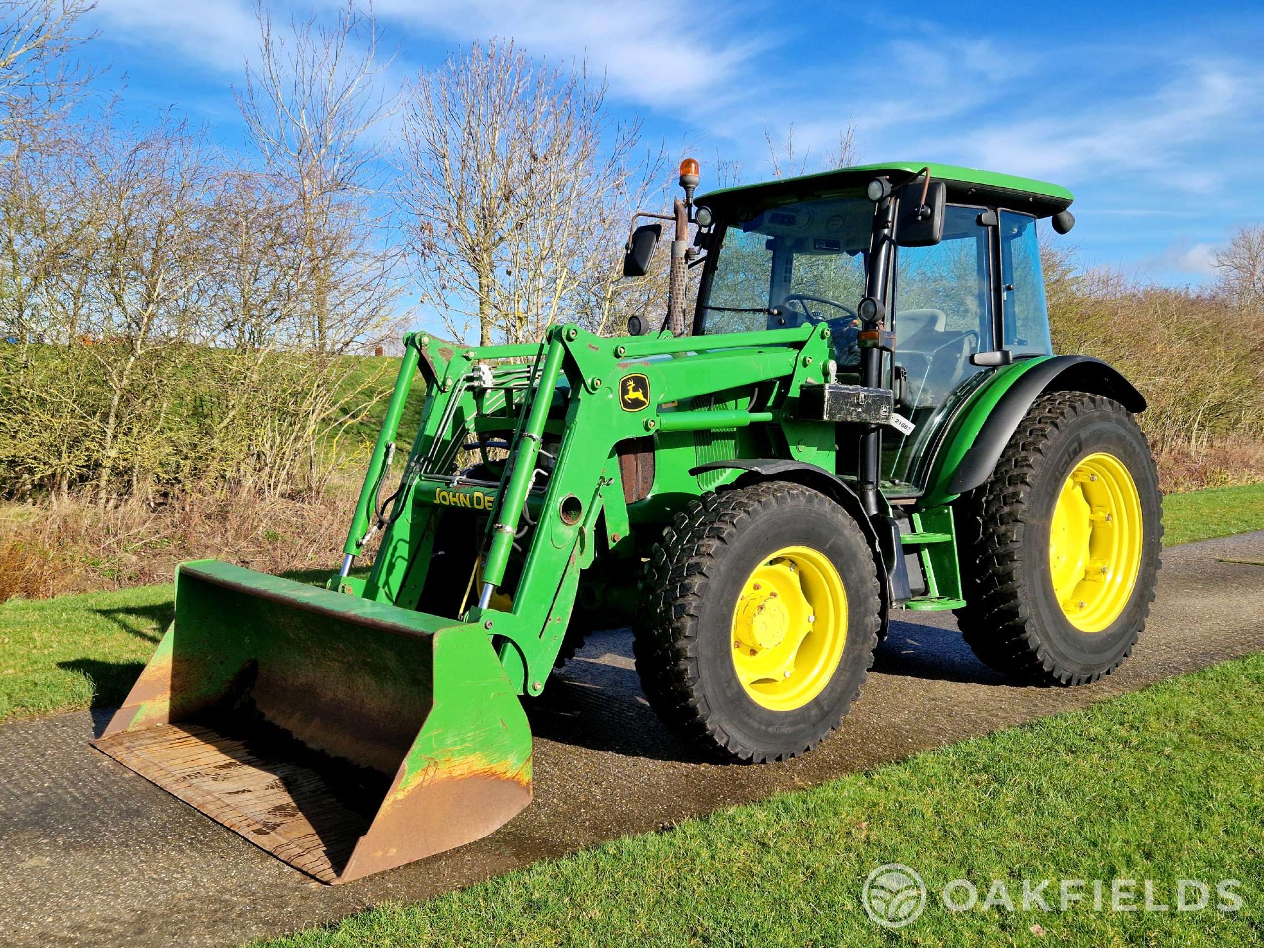 2007 John Deere 5820 4WD Tractor